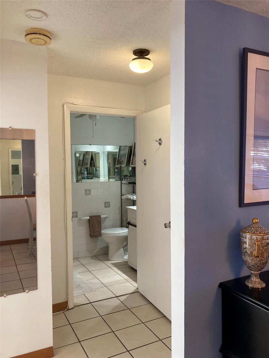 Image 25 of 42 For 5975 Terrace Park Drive N 103