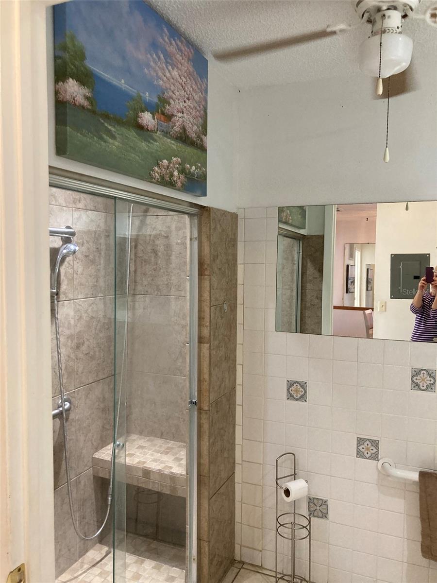 Image 29 of 42 For 5975 Terrace Park Drive N 103