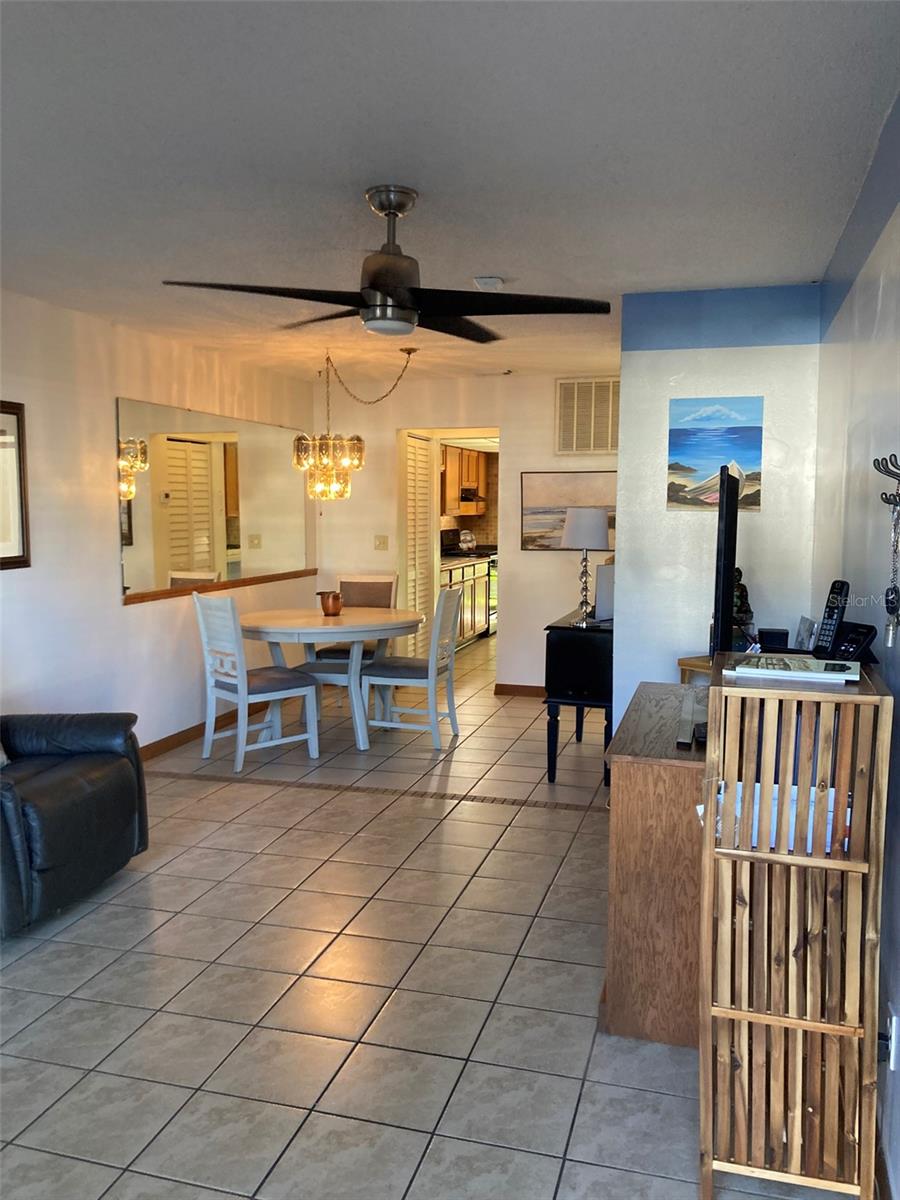 Image 3 of 42 For 5975 Terrace Park Drive N 103