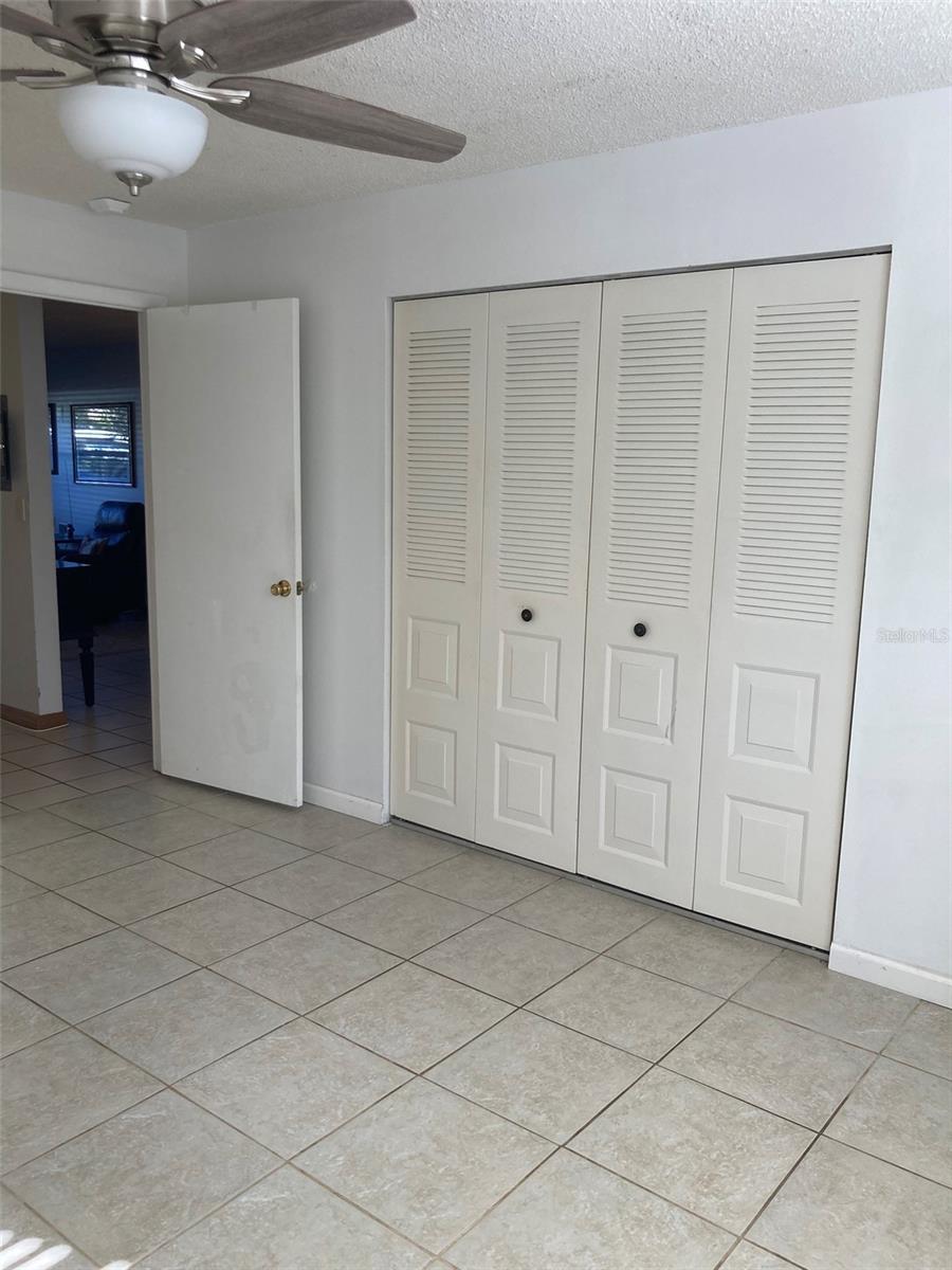 Image 33 of 42 For 5975 Terrace Park Drive N 103