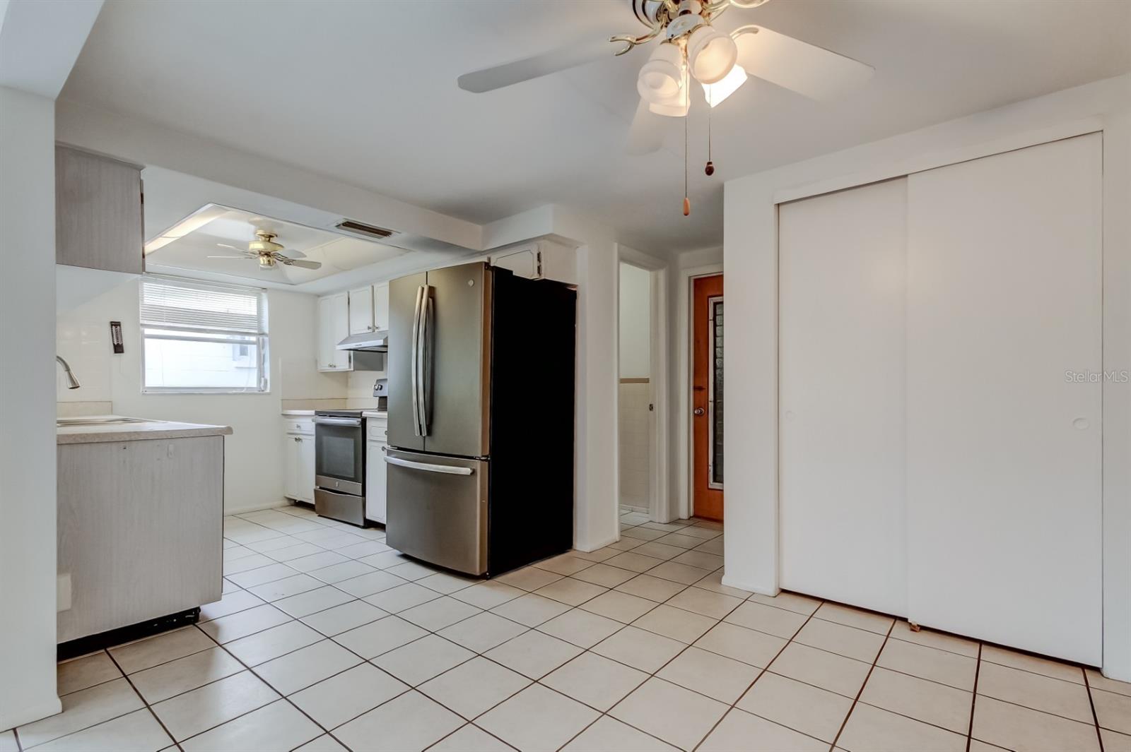 Image 14 of 51 For 3735 Mynabird Drive