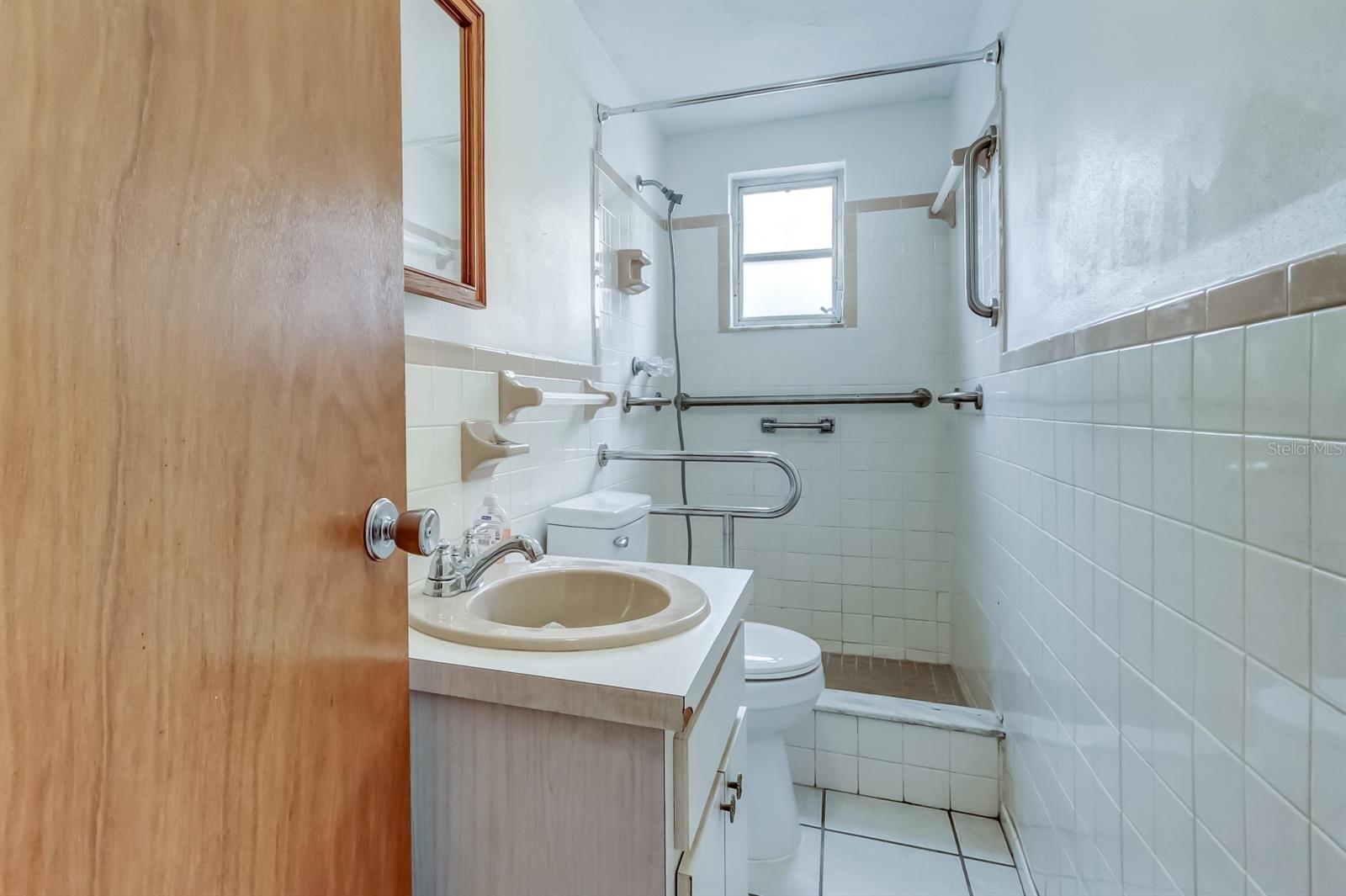 Image 17 of 51 For 3735 Mynabird Drive