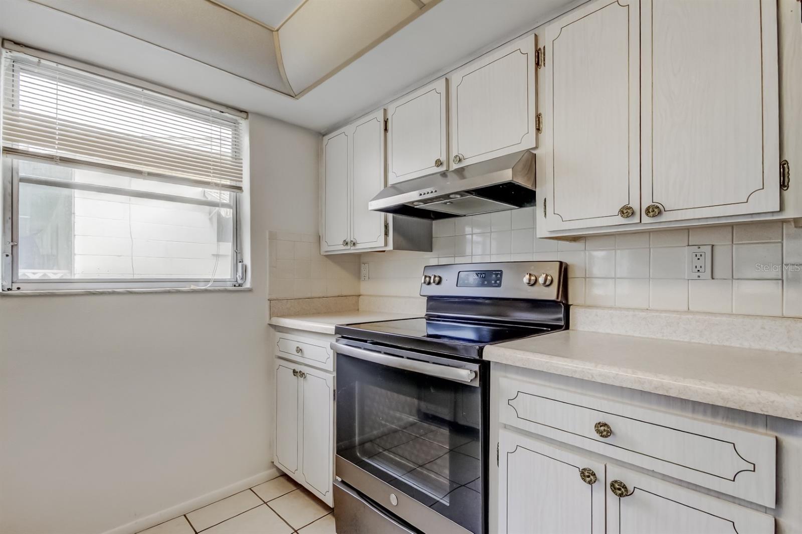 Image 21 of 51 For 3735 Mynabird Drive