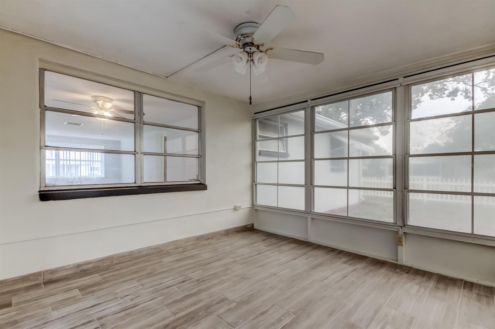 Image 32 of 51 For 3735 Mynabird Drive