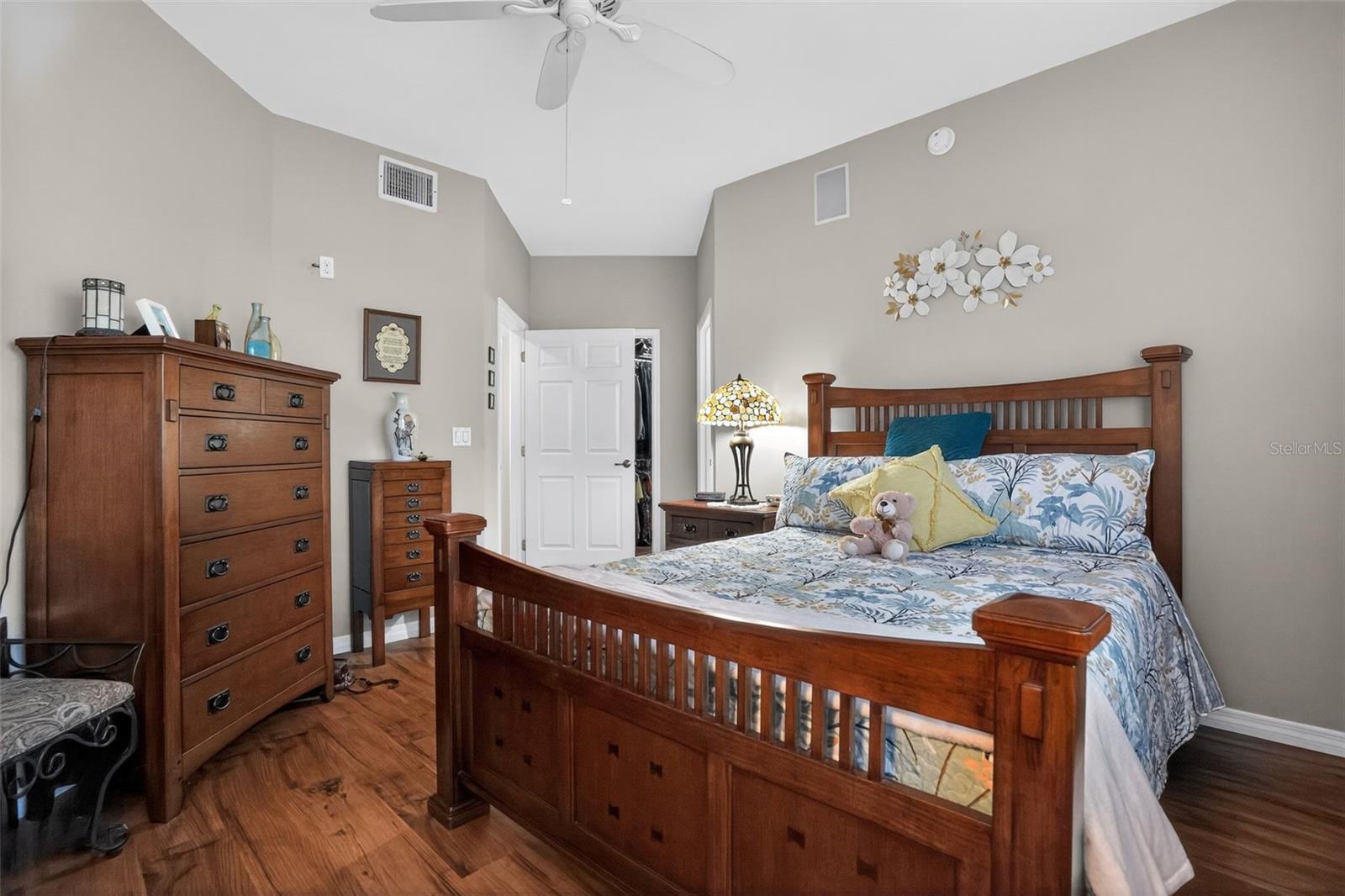 Image 11 of 27 For 4263 Liron Avenue 101