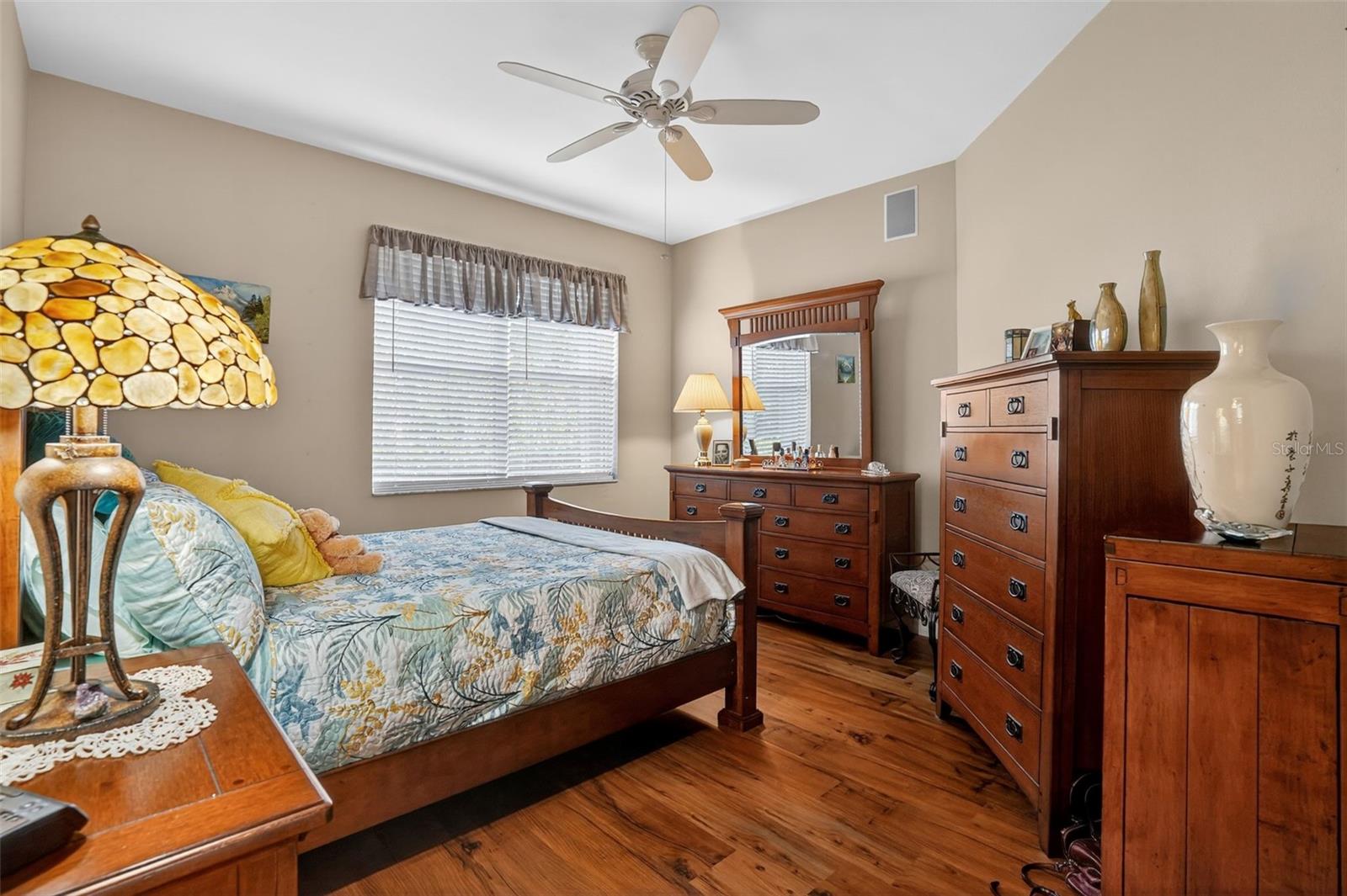 Image 16 of 27 For 4263 Liron Avenue 101