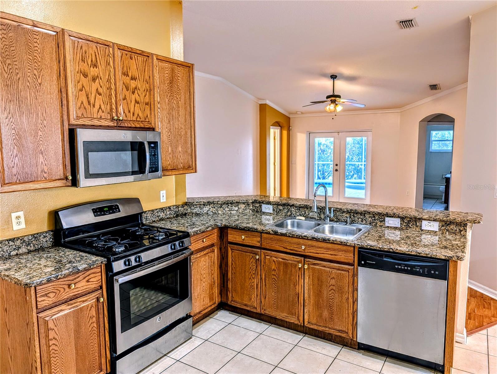 Image 4 of 11 For 10128 Heather Sound Drive