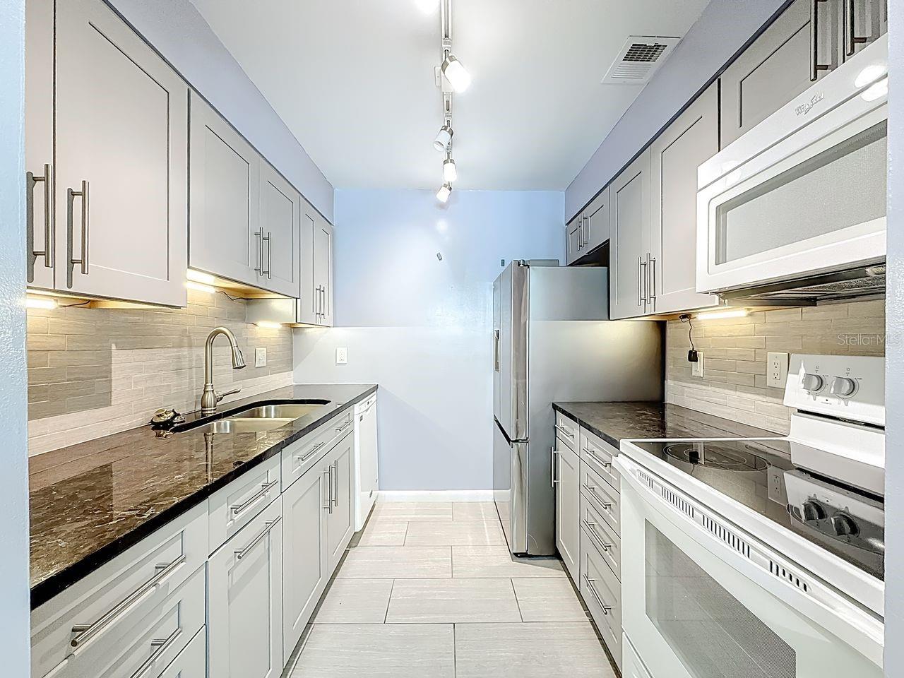 Image 14 of 48 For 4325 Aegean Drive 204b