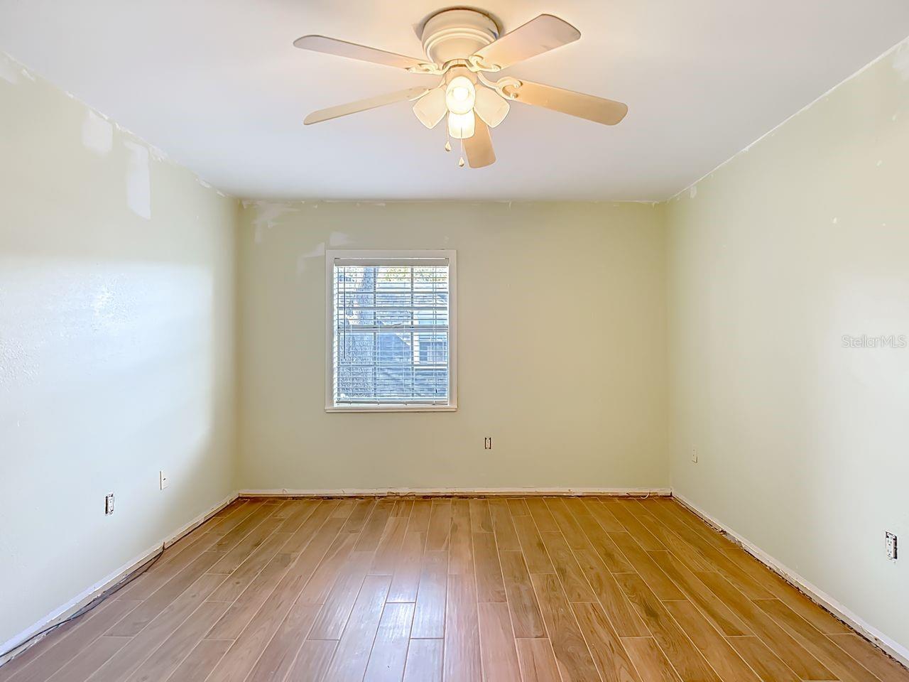 Image 27 of 48 For 4325 Aegean Drive 204b