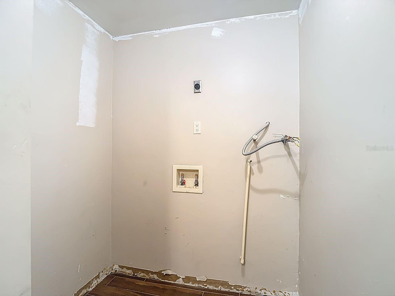 Image 40 of 48 For 4325 Aegean Drive 204b