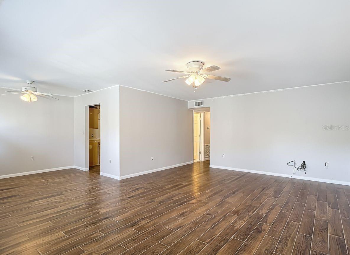 Image 6 of 48 For 4325 Aegean Drive 204b