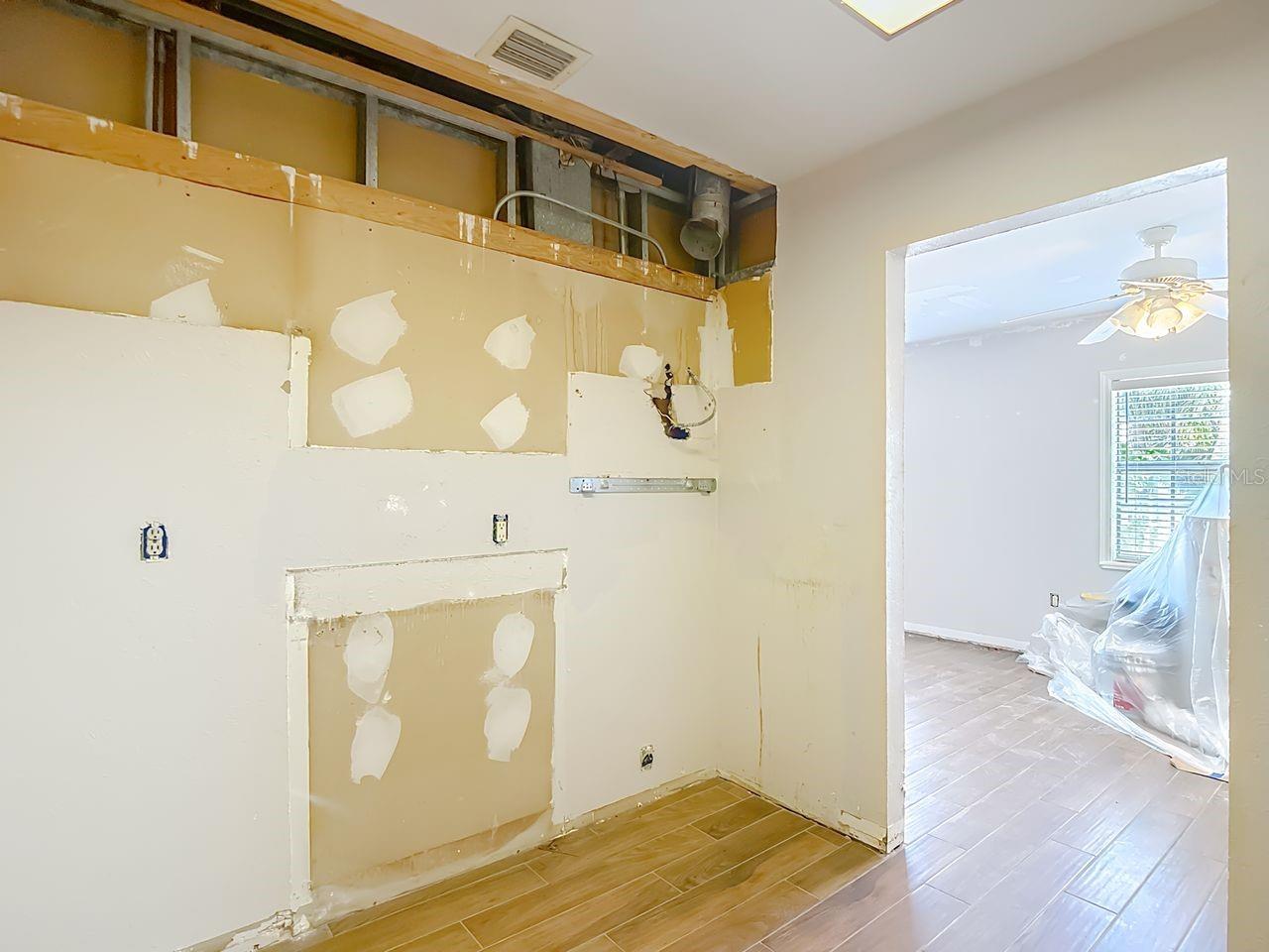 Image 9 of 48 For 4325 Aegean Drive 204b