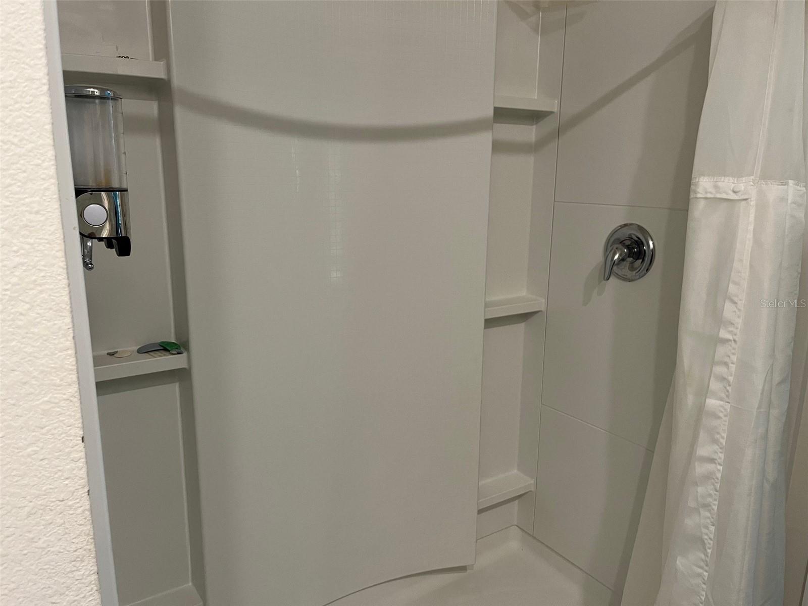 Image 16 of 40 For 8204 Pelican Reed Circle