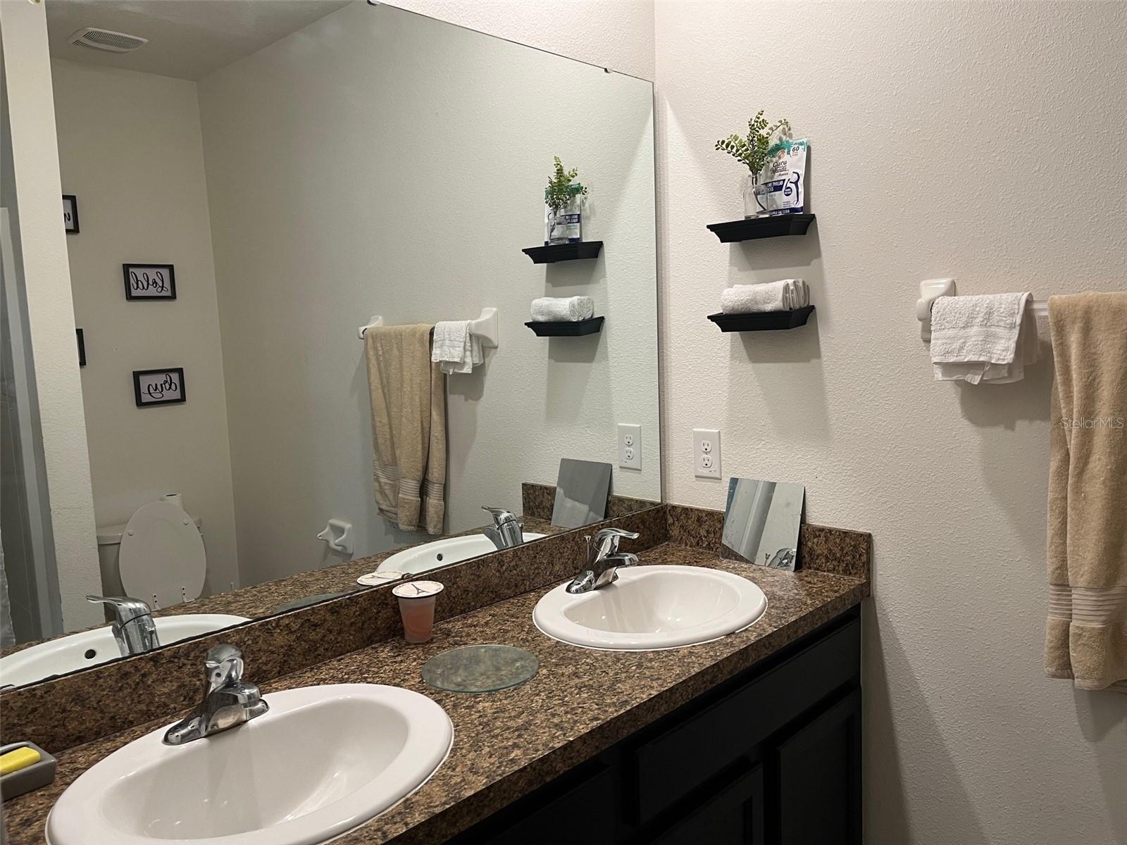 Image 17 of 40 For 8204 Pelican Reed Circle