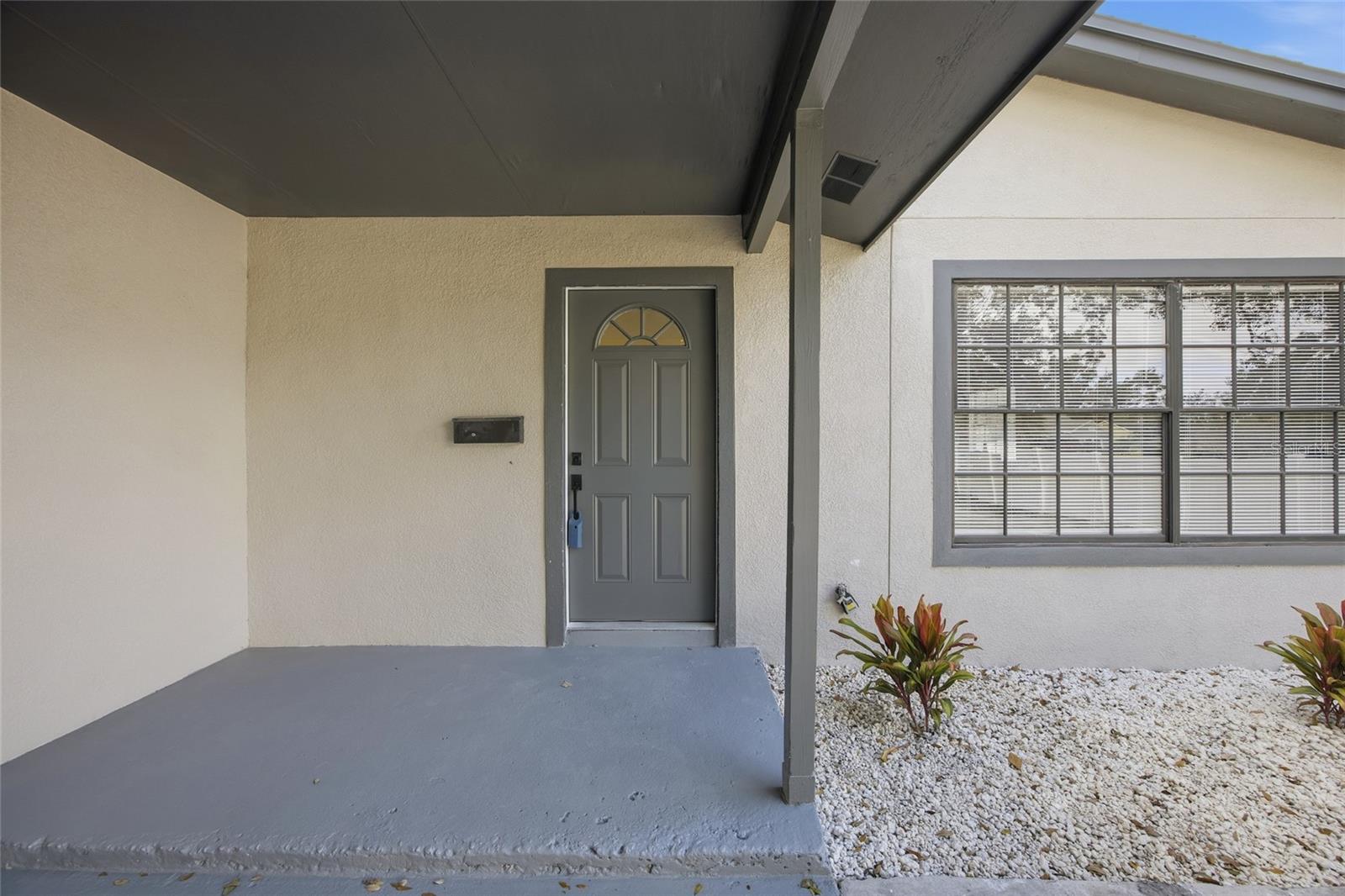 Image 6 of 39 For 920 Candlewood Avenue