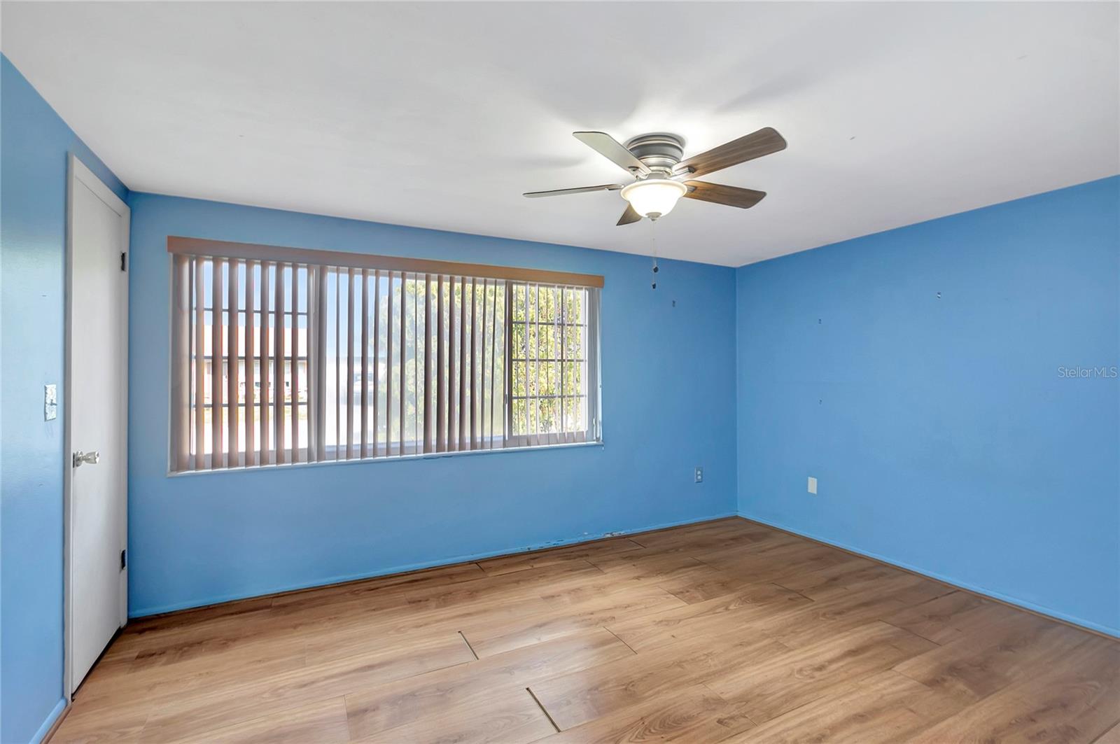 Image 16 of 21 For 4124 Claremont Drive