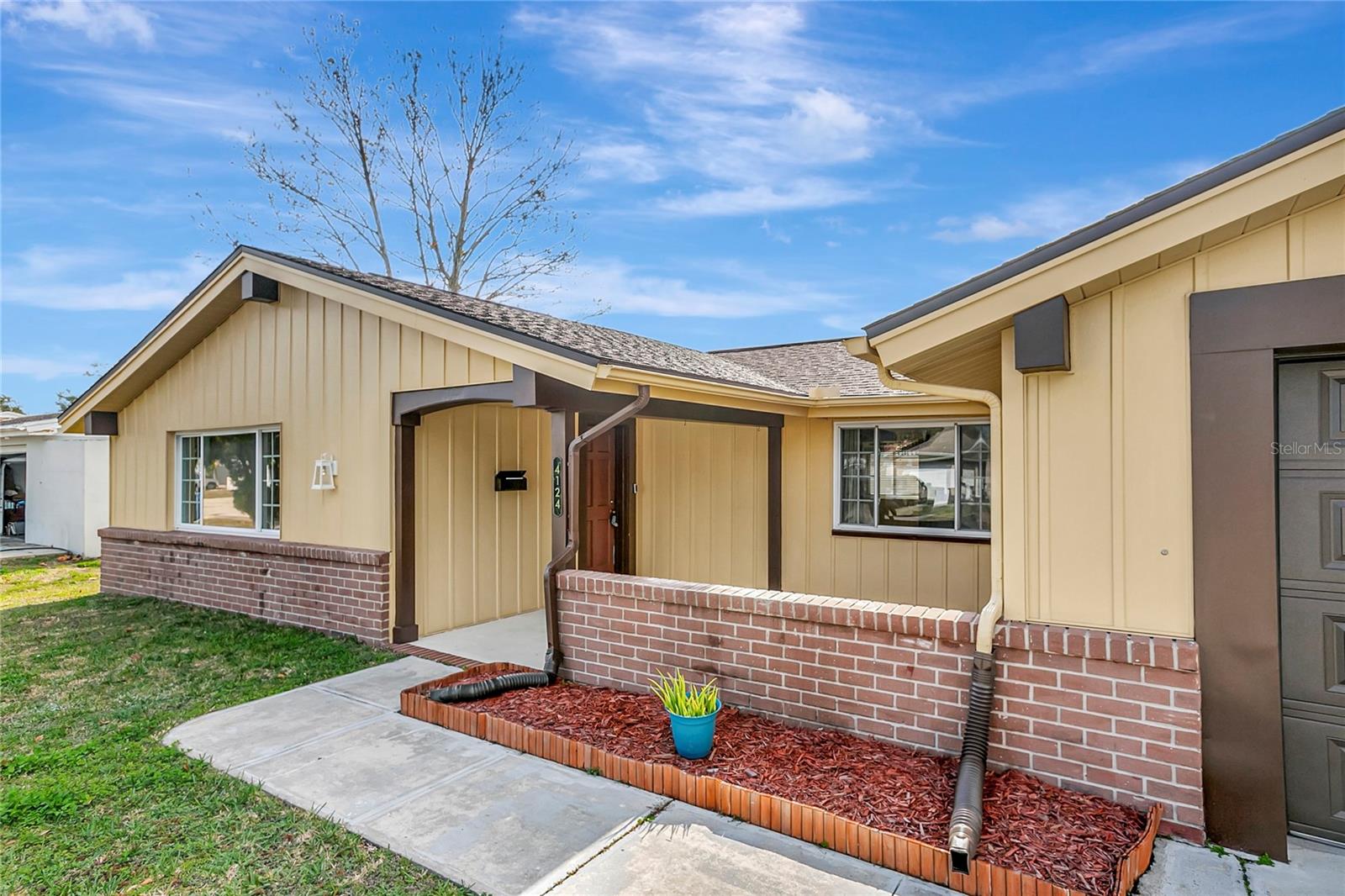 Image 2 of 21 For 4124 Claremont Drive