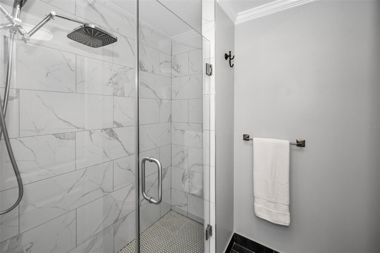 Image 23 of 51 For 100 Bluff View Drive 306c