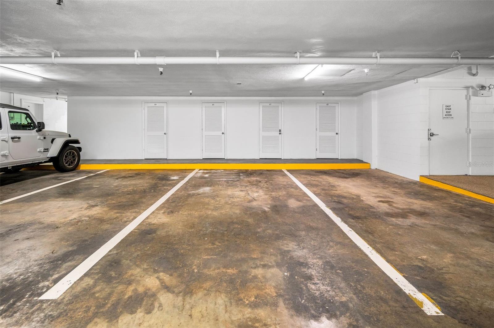 Image 31 of 51 For 100 Bluff View Drive 306c