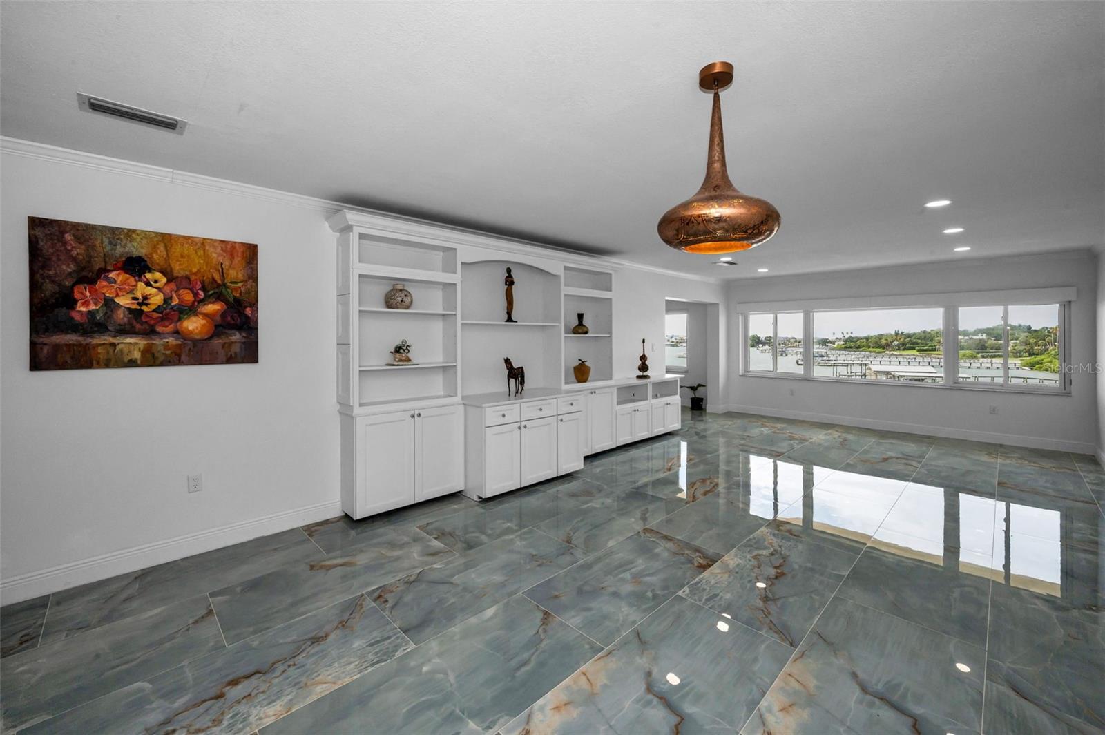 Image 7 of 51 For 100 Bluff View Drive 306c