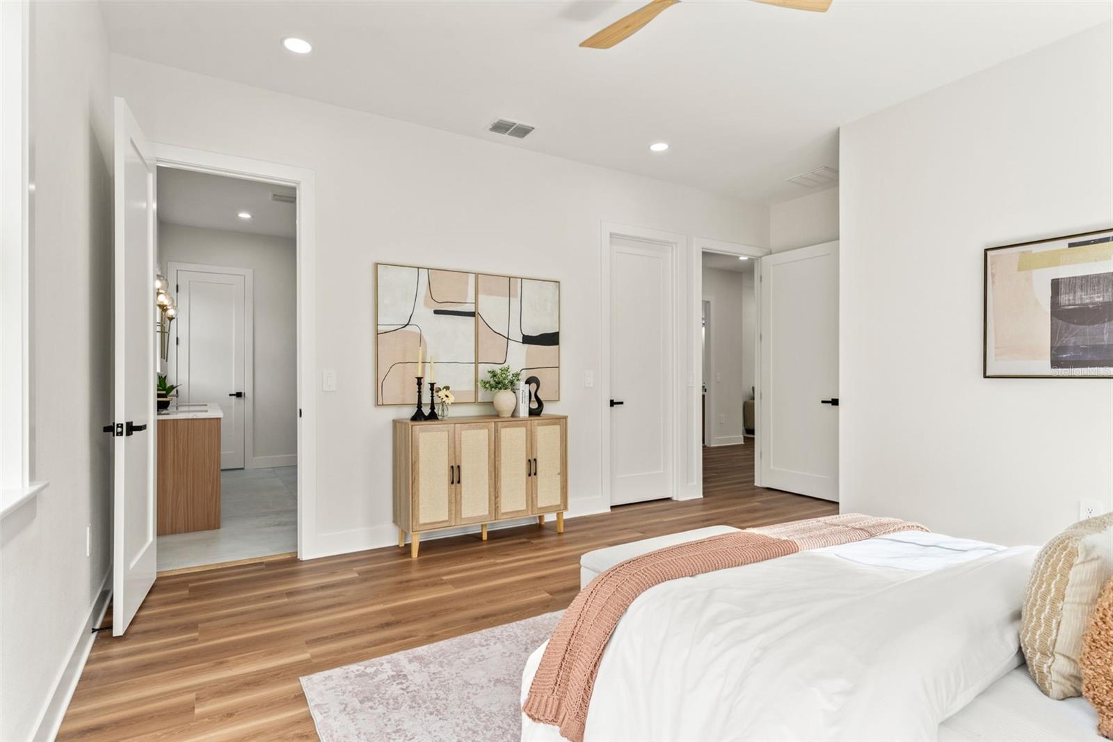 Image 19 of 51 For 10194 Hodson Place