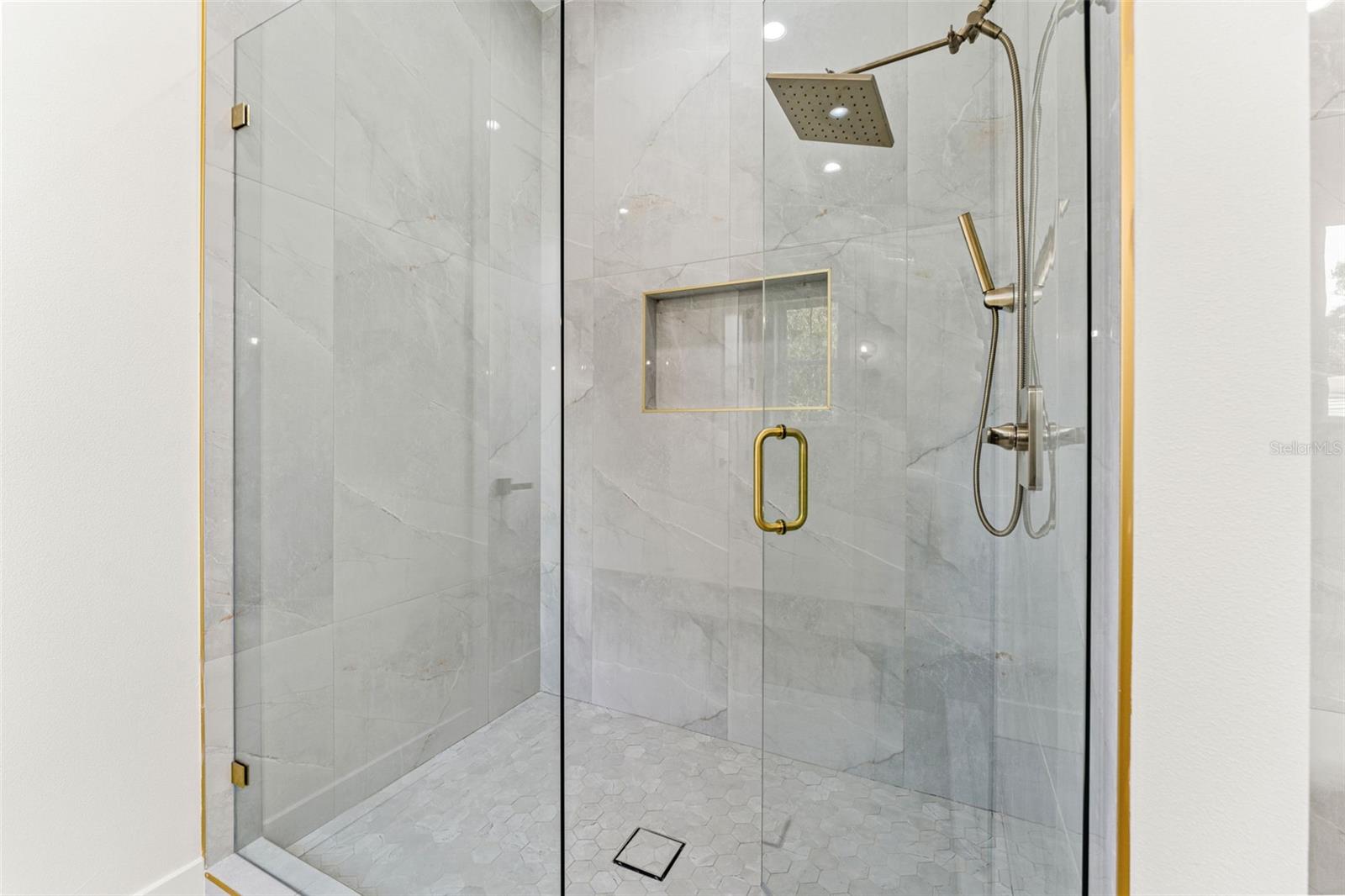 Image 24 of 51 For 10194 Hodson Place