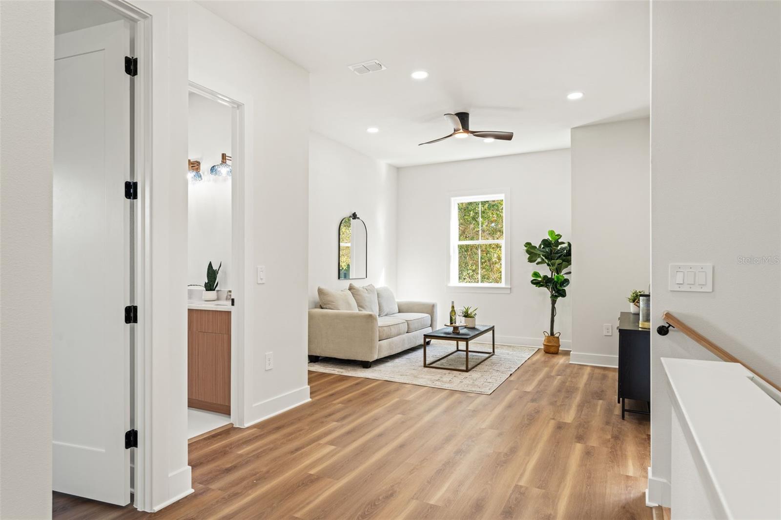 Image 35 of 51 For 10194 Hodson Place