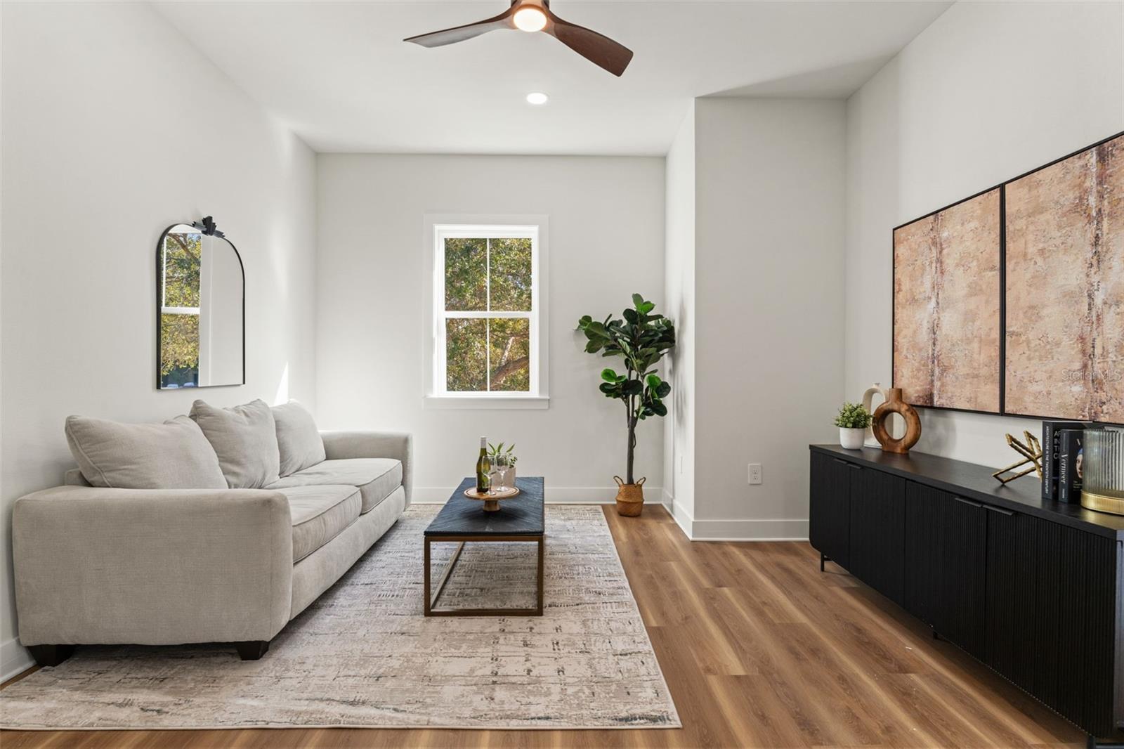 Image 37 of 51 For 10194 Hodson Place