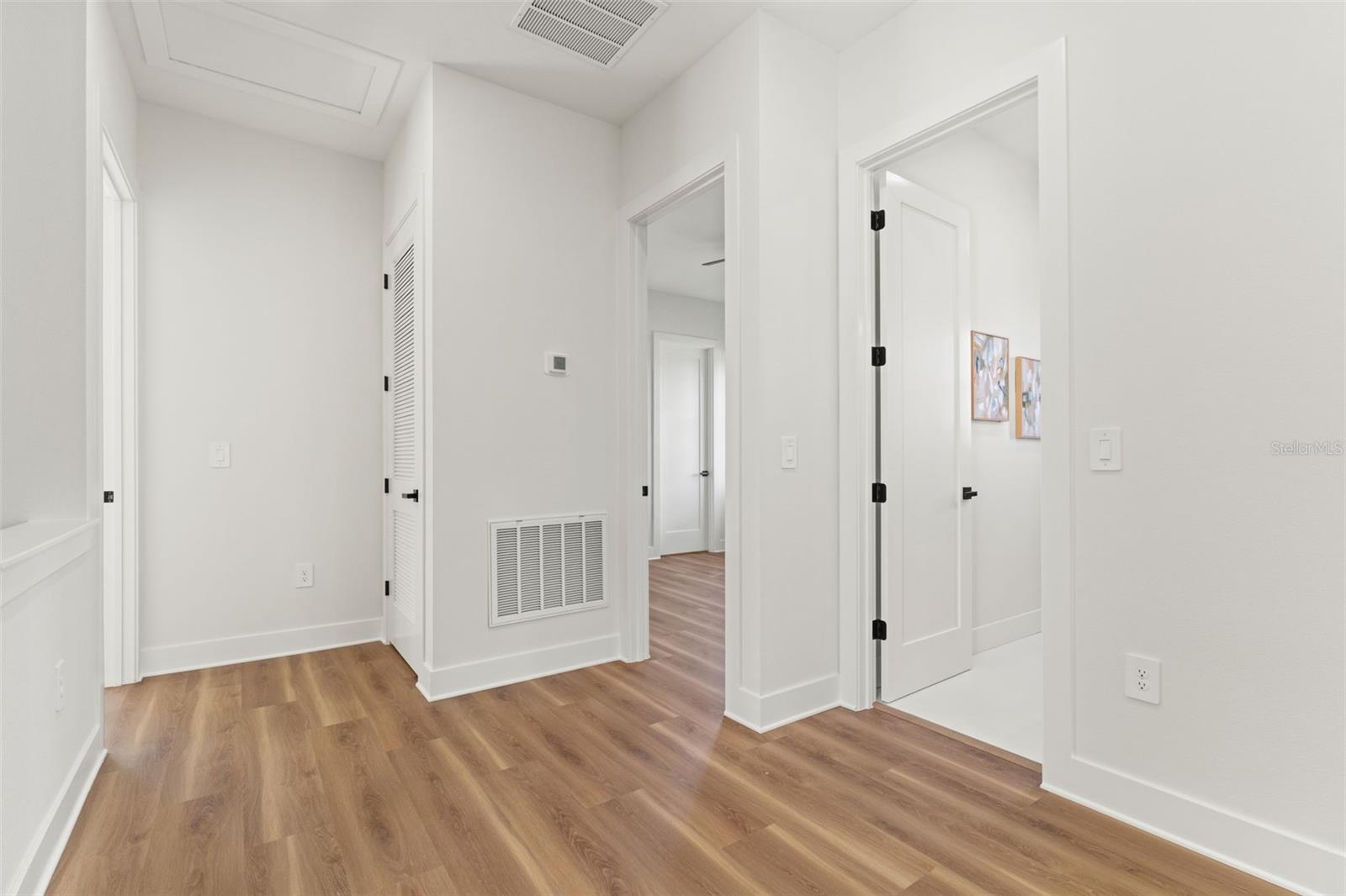 Image 42 of 51 For 10194 Hodson Place