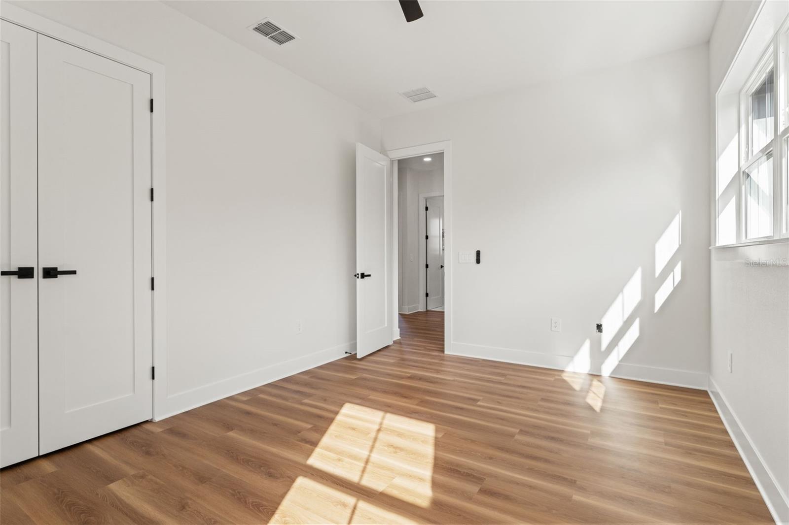 Image 43 of 51 For 10194 Hodson Place