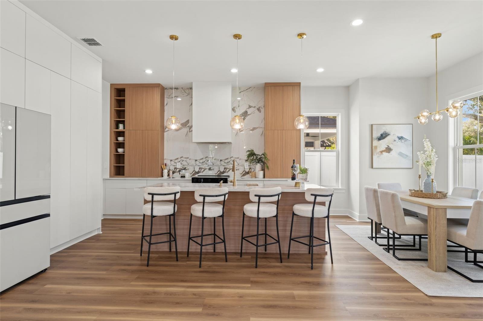 Image 9 of 51 For 10194 Hodson Place