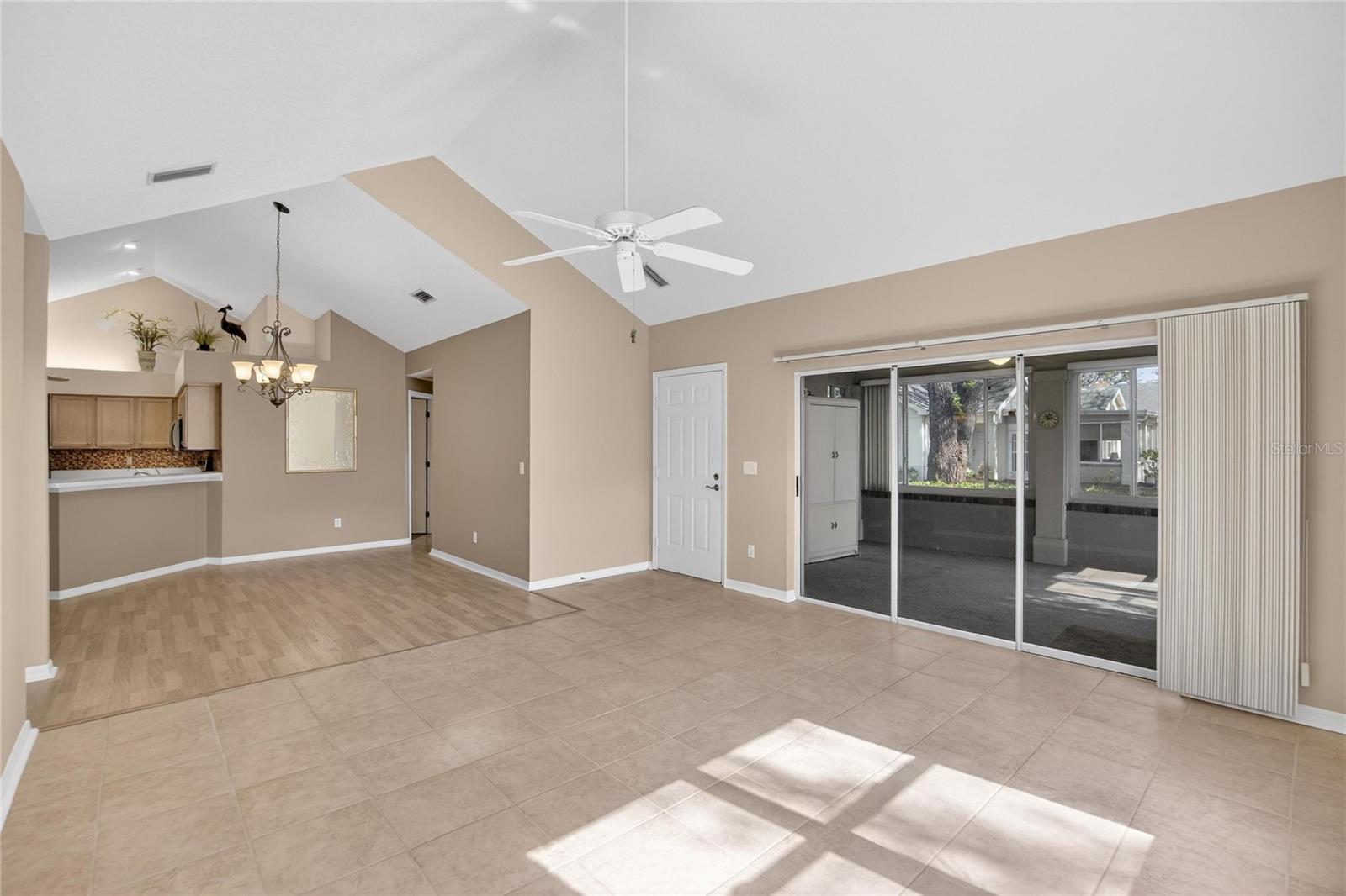 Image 11 of 51 For 1111 Golfview Woods Drive 1111