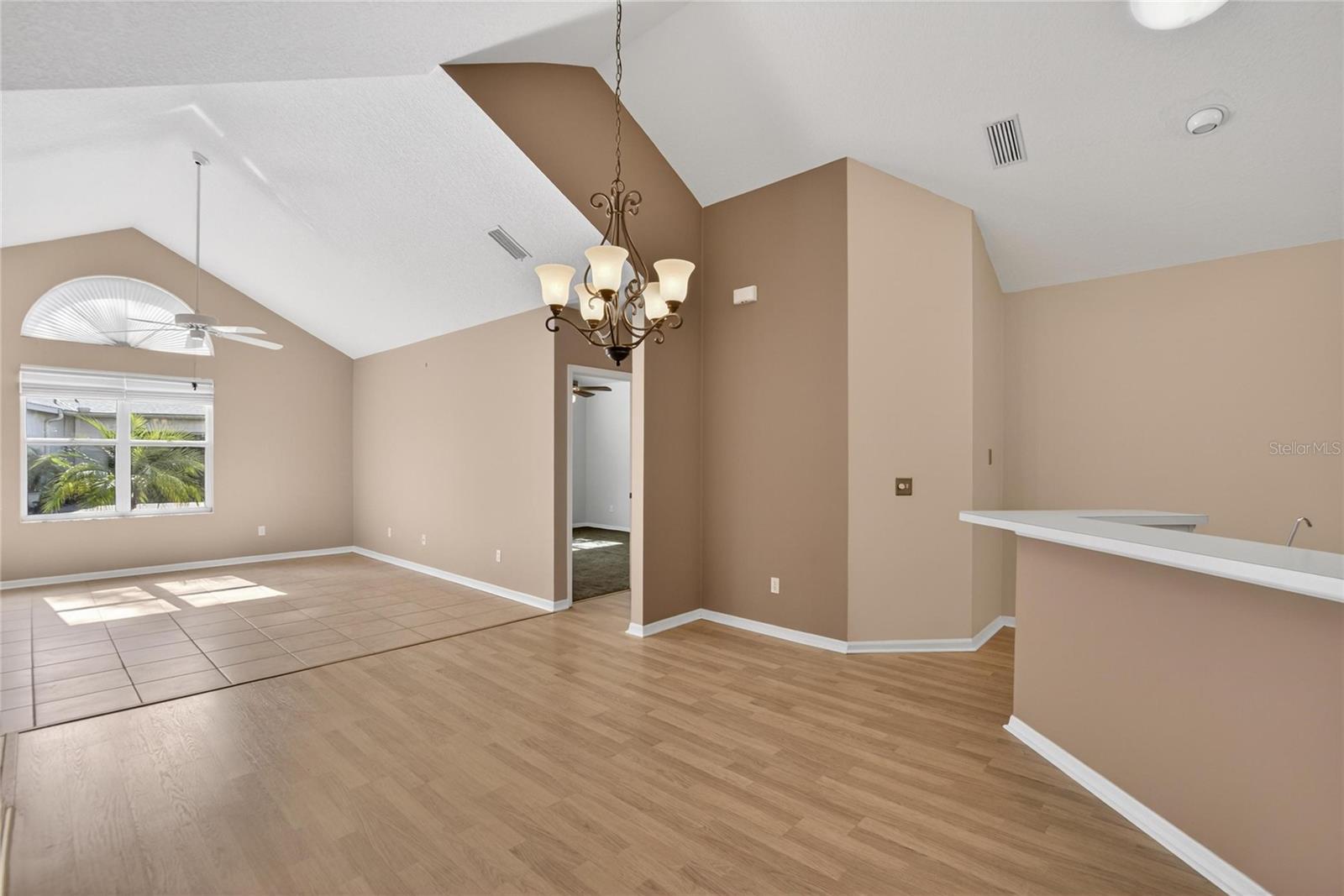 Image 13 of 51 For 1111 Golfview Woods Drive 1111