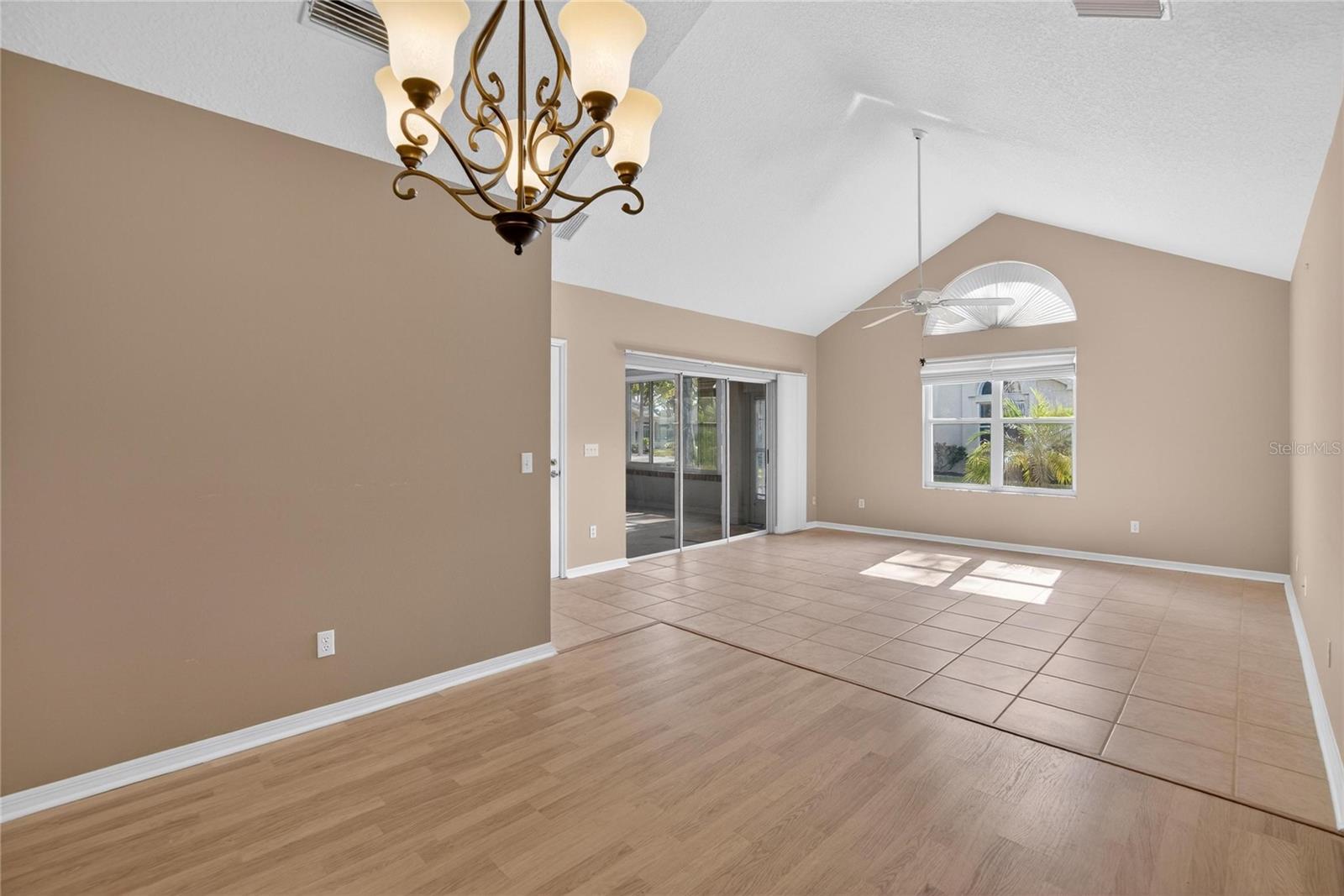 Image 14 of 51 For 1111 Golfview Woods Drive 1111