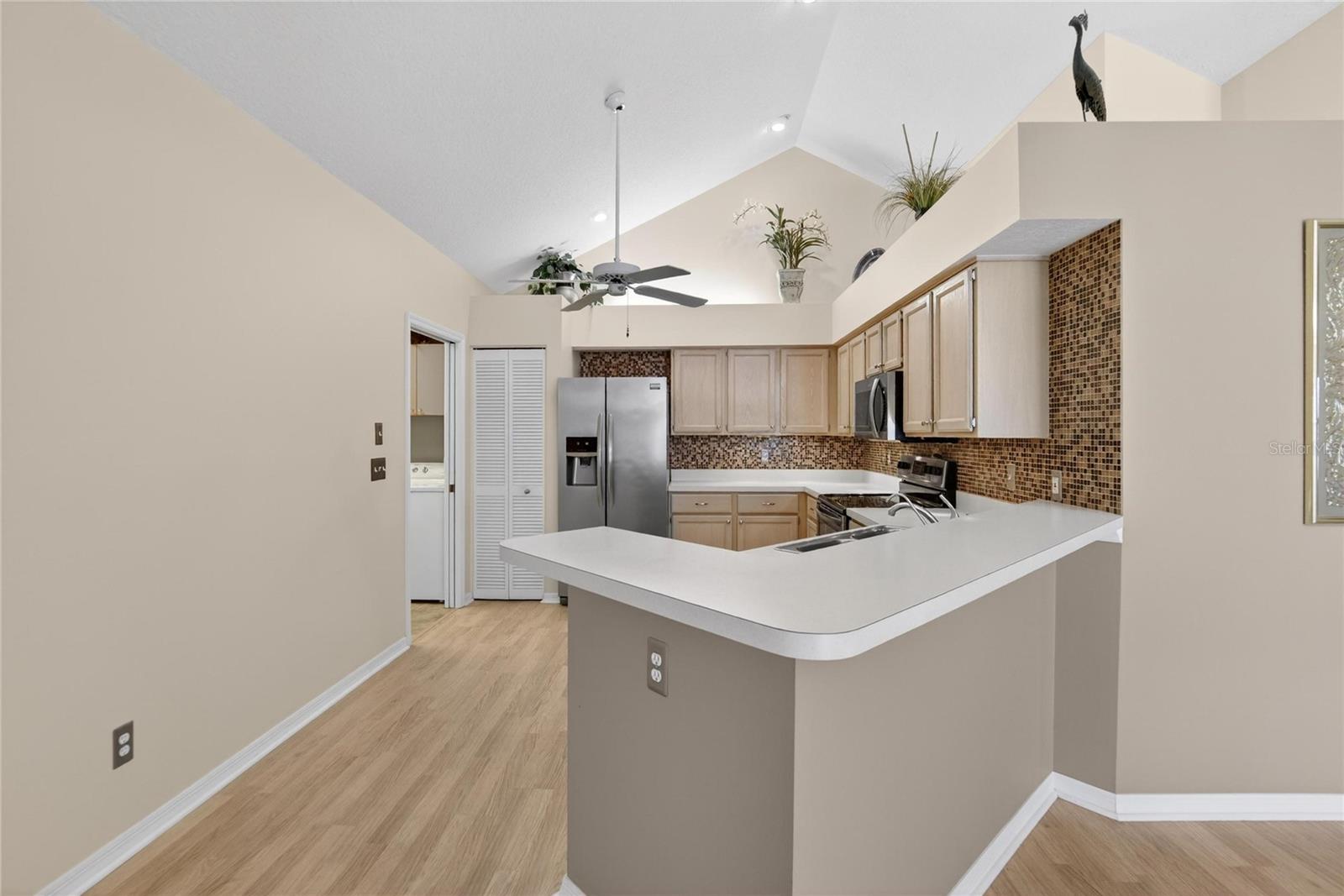 Image 16 of 51 For 1111 Golfview Woods Drive 1111