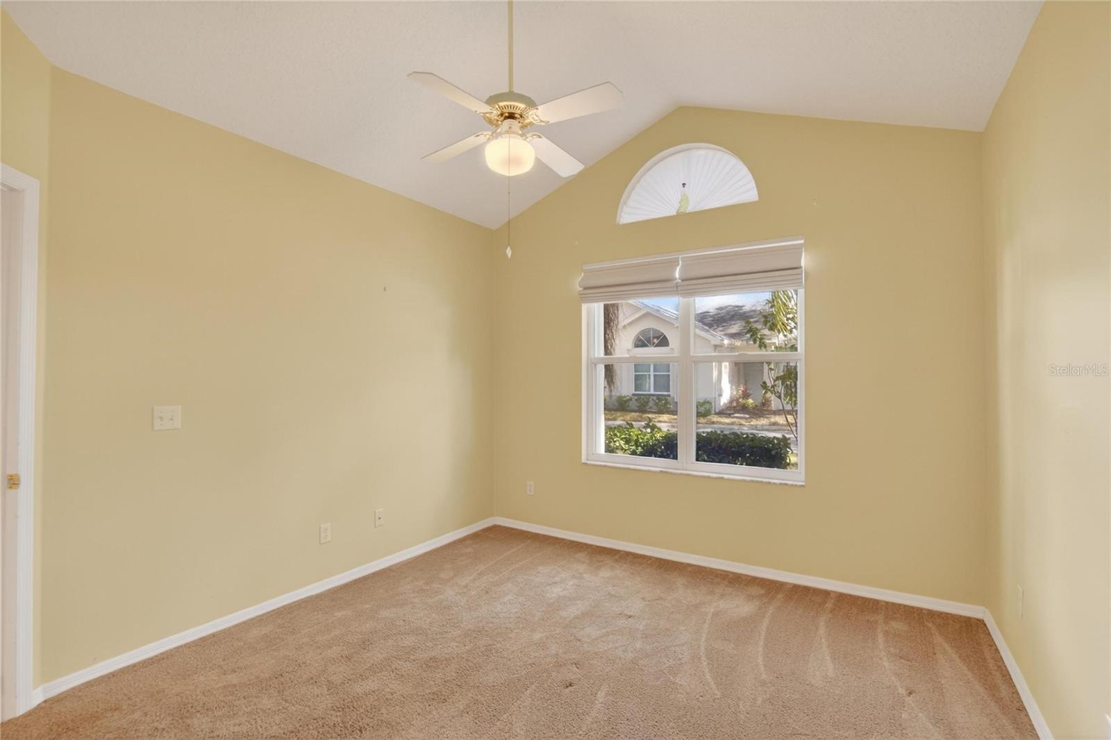 Image 26 of 51 For 1111 Golfview Woods Drive 1111