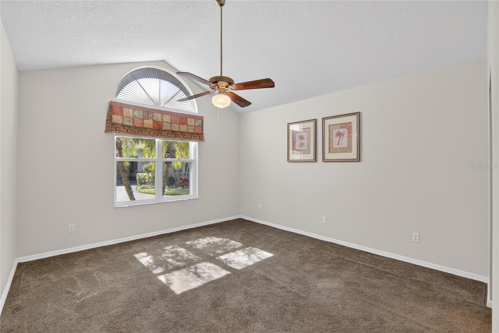 Image 33 of 51 For 1111 Golfview Woods Drive 1111