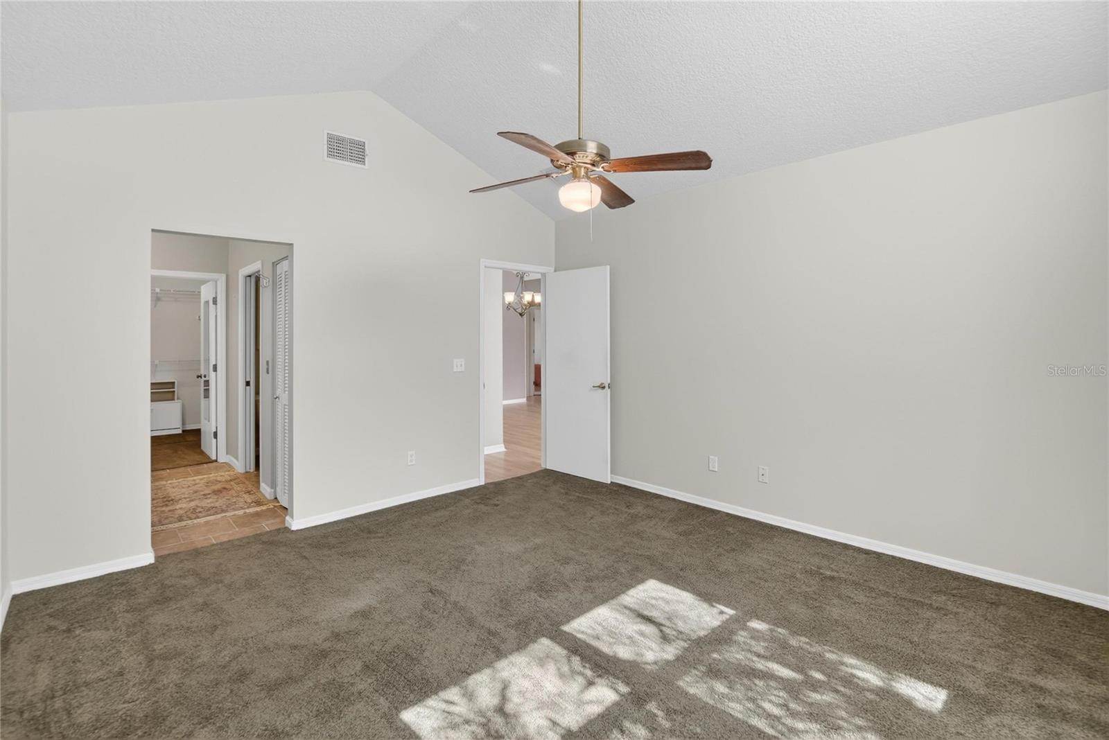 Image 35 of 51 For 1111 Golfview Woods Drive 1111