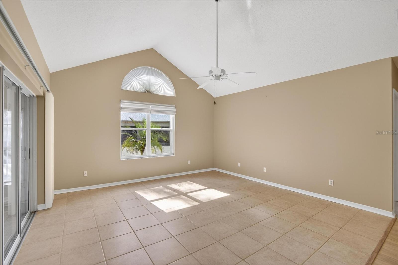 Image 9 of 51 For 1111 Golfview Woods Drive 1111