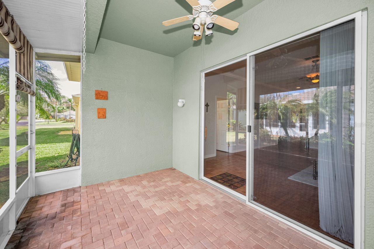 Image 28 of 73 For 12154 Putter Green Court