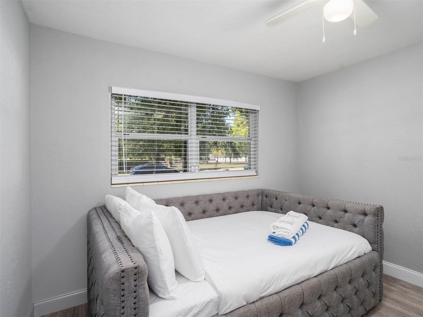 Image 11 of 25 For 4713 Rome Avenue