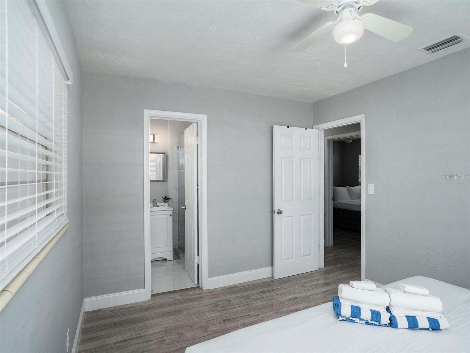 Image 8 of 25 For 4713 Rome Avenue