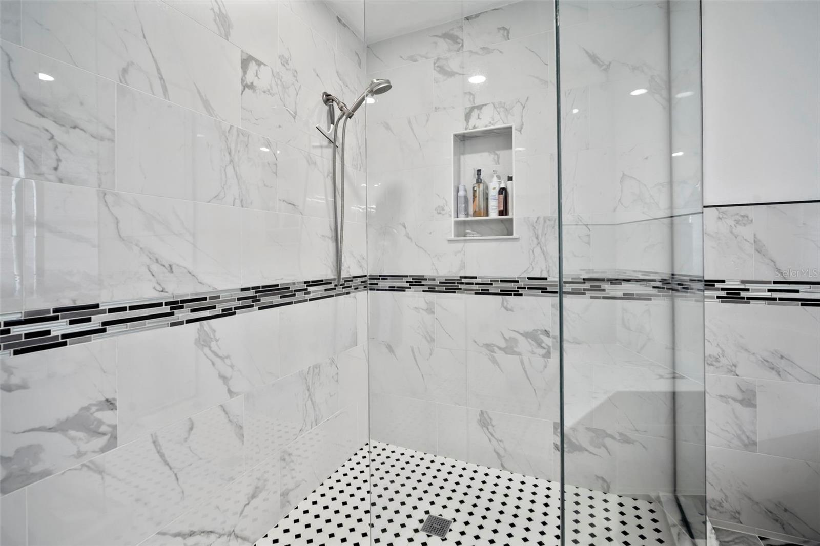 Image 37 of 84 For 634 Yardarm Drive