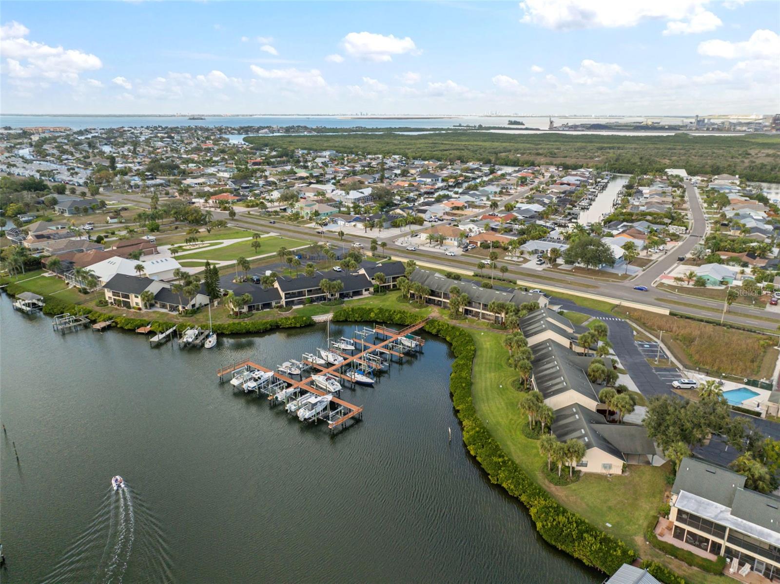 Image 80 of 84 For 634 Yardarm Drive