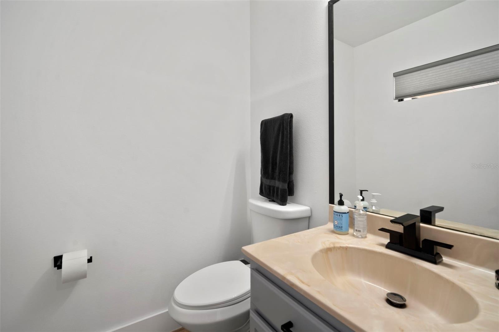 Image 9 of 84 For 634 Yardarm Drive