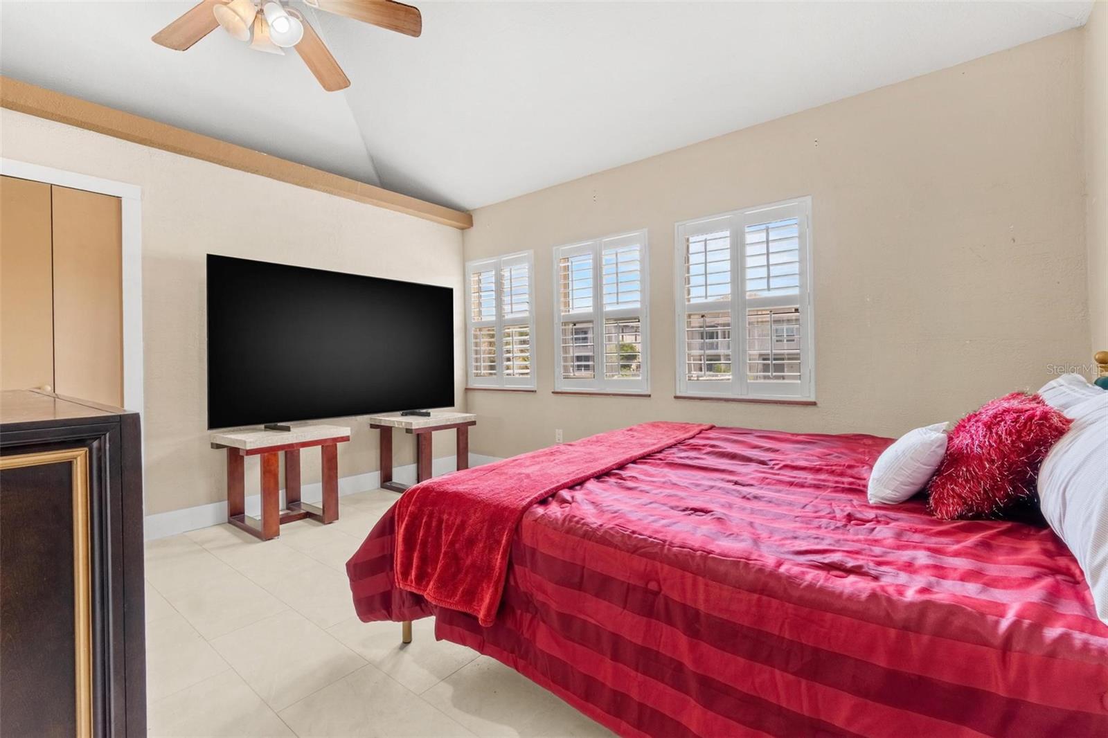 Image 42 of 53 For 325 Martin Luther King Jr Drive