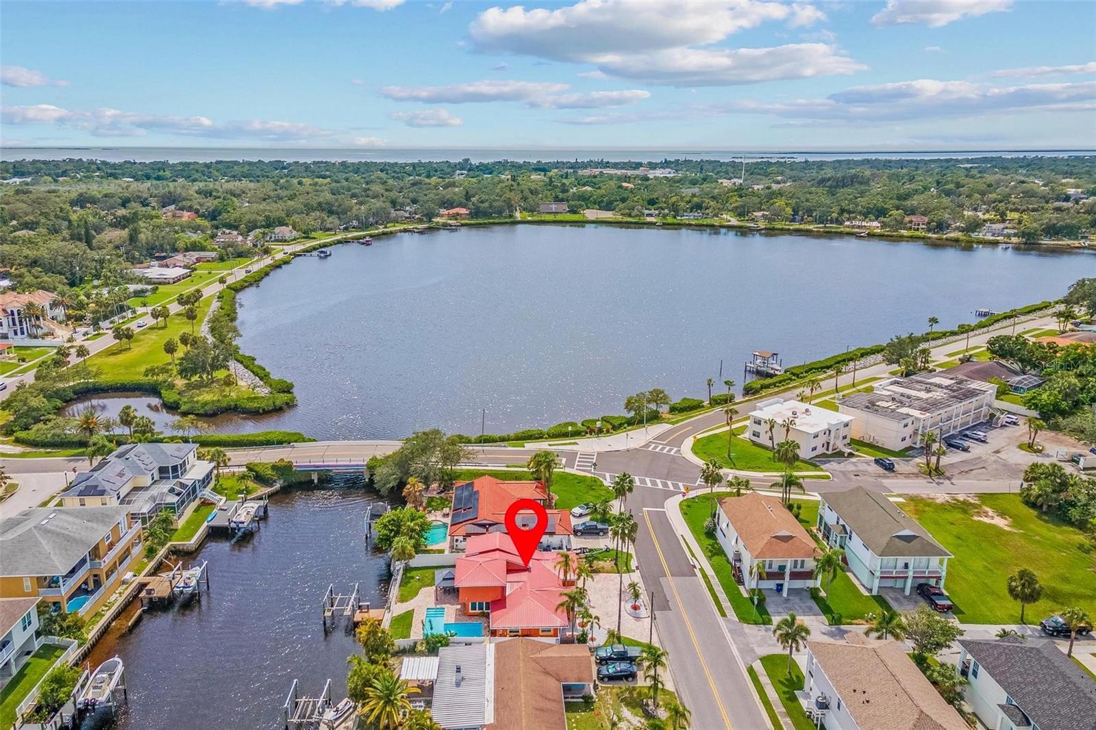 Image 5 of 53 For 325 Martin Luther King Jr Drive