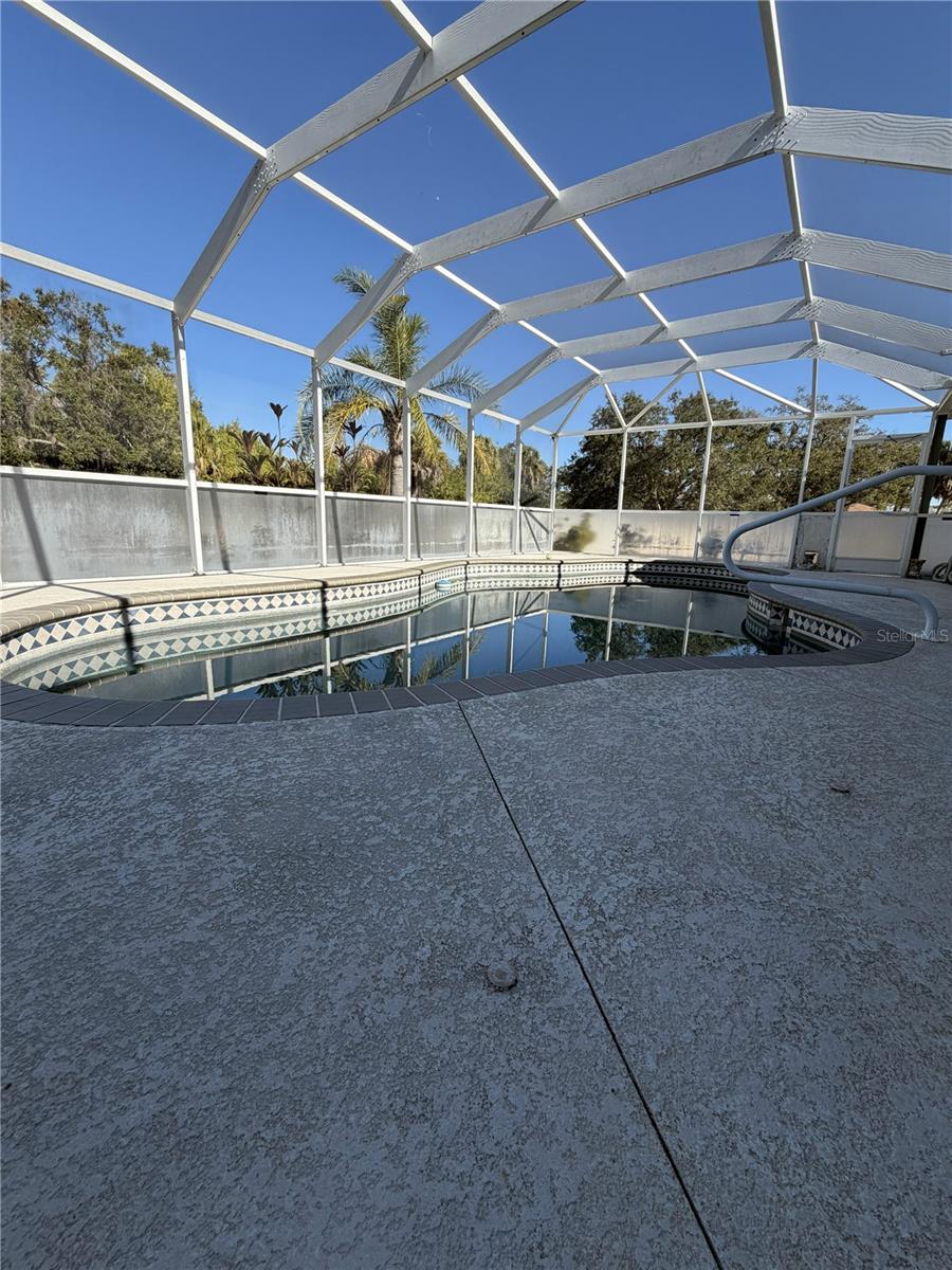 Image 22 of 28 For 4672 Mulgrave Avenue