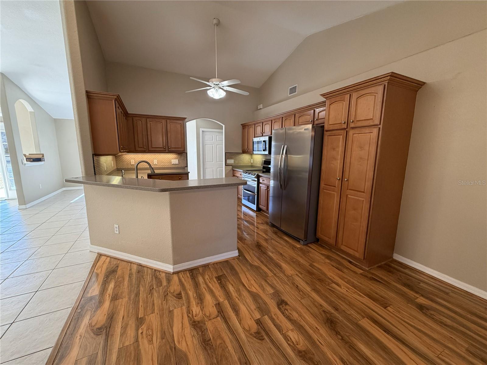 Image 3 of 28 For 4672 Mulgrave Avenue