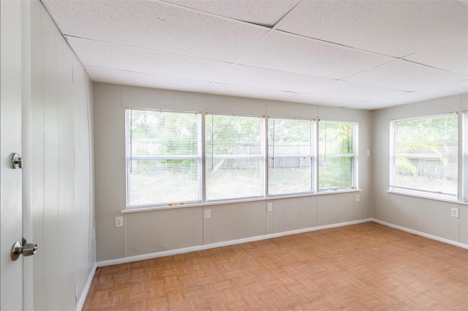 Image 12 of 24 For 7735 Rottingham Road